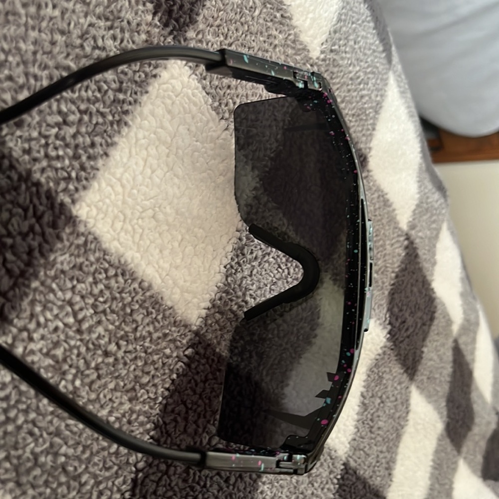 Doesn’t Fit And Is Basically New - image 2